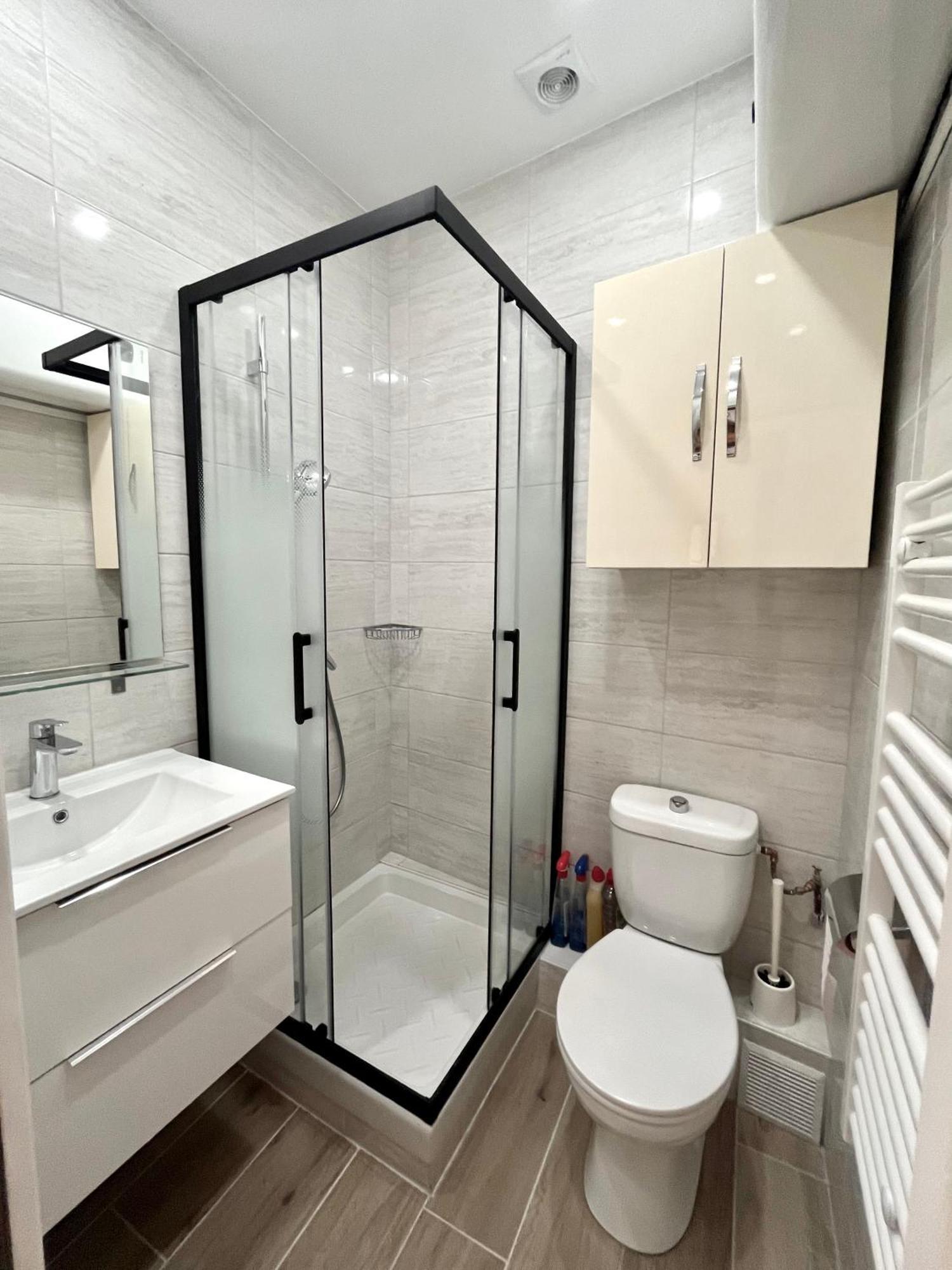 Appartement Typique Parisien Au Coeur Du Marais Esterno foto